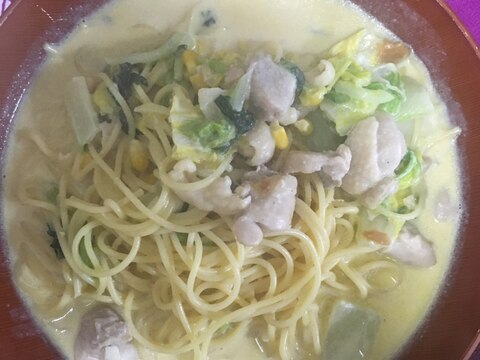 白菜と鶏肉の豆乳でクリームパスタ